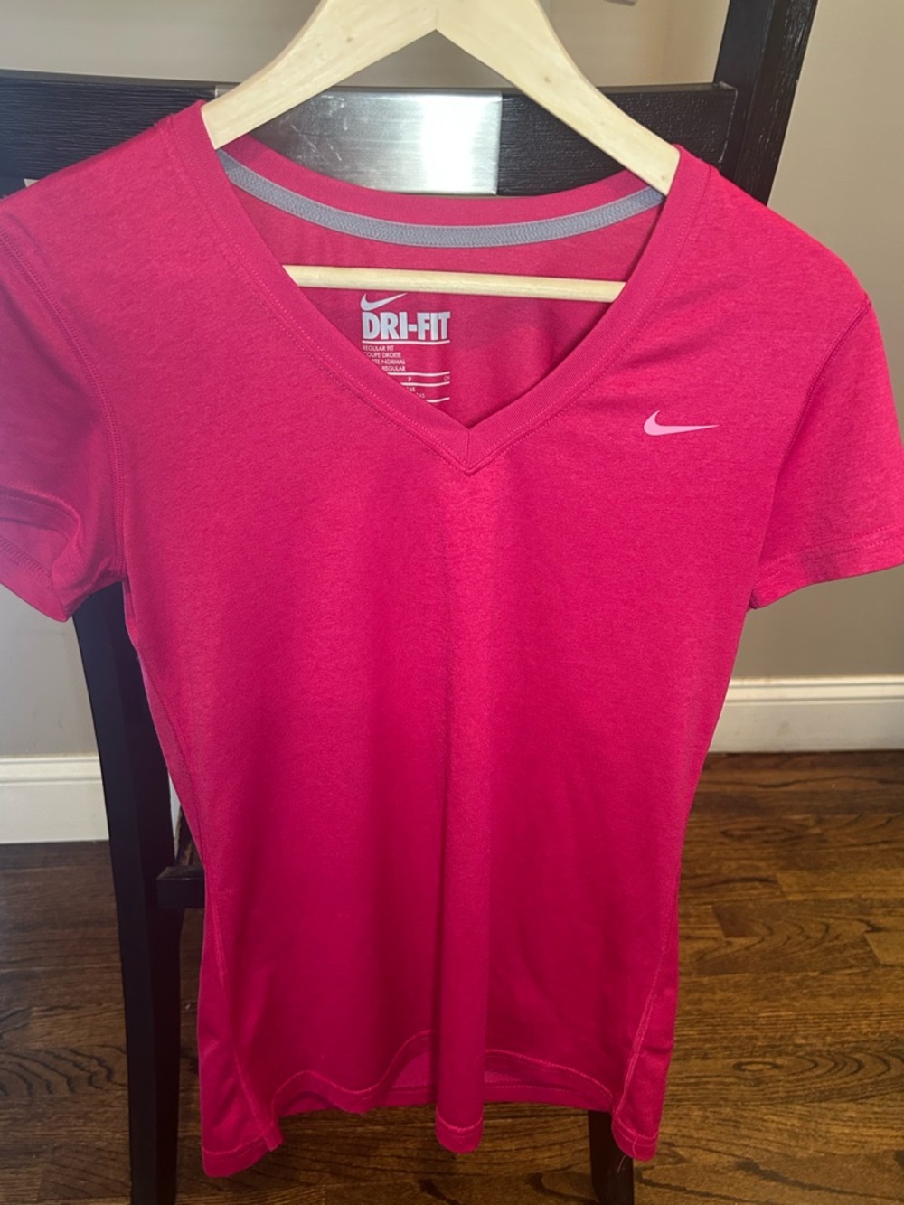 Nike Women's Short Sleeve V-Neck Performance Tee - Hot Pink